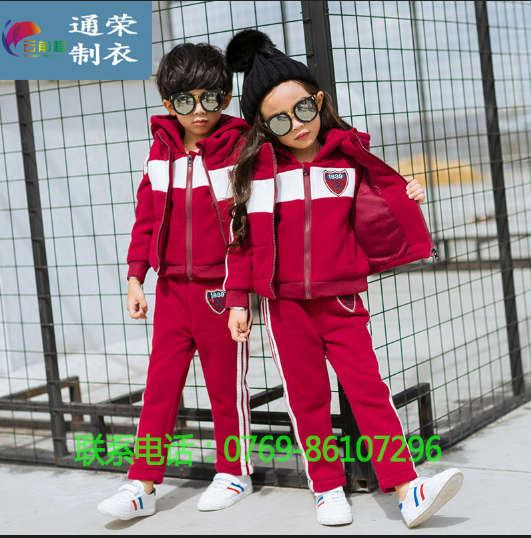 很多家長反映說在學(xué)生校服定做廠家購買的校服有縮水現(xiàn)象的發(fā)生