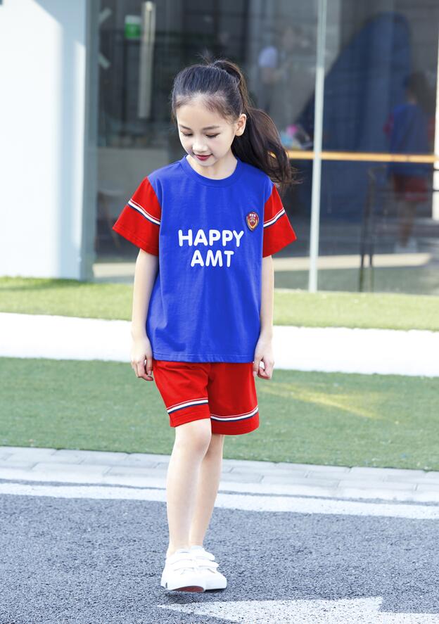 幼兒園園服廠家，喜迎廣州的客人參觀學(xué)習(xí)