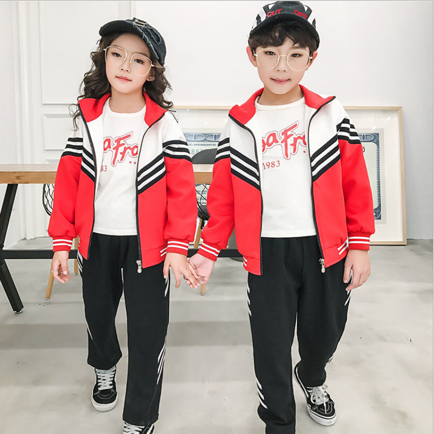 幼兒園園服定做-園服有標(biāo)準(zhǔn)嗎？-通榮制衣